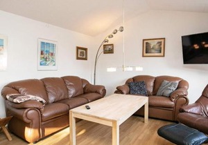 10 person holiday home in Ålbæk