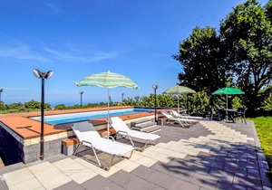 100 m² Apartment ∙ 1 bedroom ∙ 4 guests