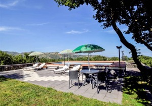100 m² Apartment ∙ 1 bedroom ∙ 4 guests