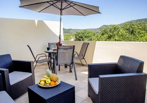 100 m² Apartment ∙ 2 bedrooms ∙ 4 guests