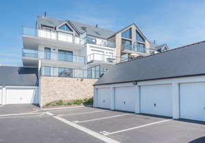 100 m² Apartment ∙ 2 bedrooms ∙ 4 guests