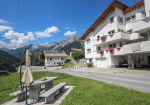 100 m² Apartment ∙ 3 bedrooms ∙ 6 guests