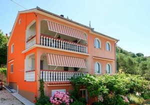 100 m² Apartment ∙ 3 bedrooms ∙ 6 guests