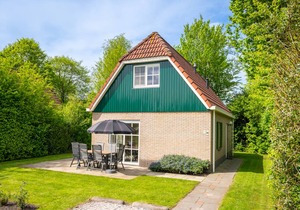 100 m² Bungalow ∙ 2 bedrooms ∙ 4 guests