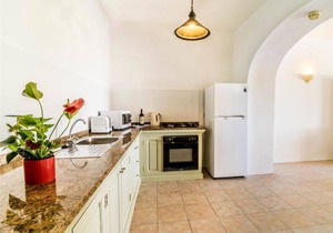 100 m² Resort ∙ 2 bedrooms ∙ 4 guests