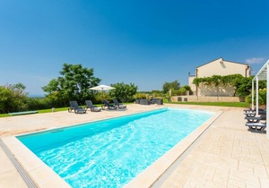 100 m² Villa ∙ 5 bedrooms ∙ 12 guests