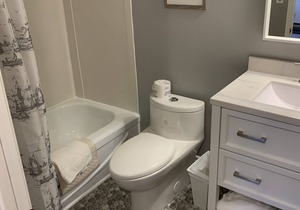 101 - Standard Room - 2 Queen Beds -1st Floor