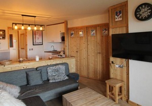 10m from resort center, 3rd floor, balcony, tv, ski locker, 26m², Alpe d'Huez