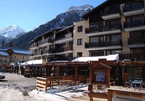 10m from ski slopes, 4th floor, balcony, parking, tv, ski locker, 24m², Pralognan-la-Vanoise