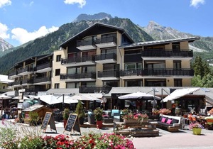 10m from ski slopes, 4th floor, balcony, parking, tv, ski locker, 24m², Pralognan-la-Vanoise