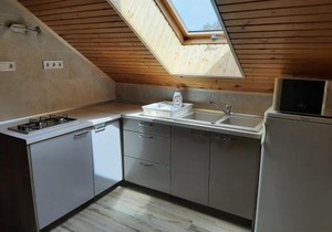 11 féröhelyes apartman