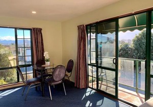 112 on Beach - 3 Bedroom Apartment