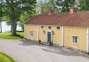 12 person holiday home in HOVA