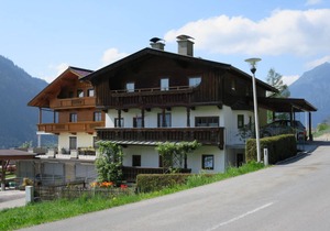 120 m² Apartment ∙ 4 bedrooms ∙ 10 guests