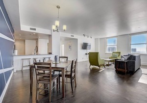 127 m² Apartment ∙ 2 bedrooms ∙ 4 guests