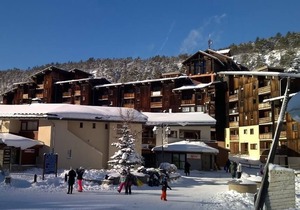 130m from ski slopes, 1st floor, balcony, parking, tv, ski locker, 27m², La Norma