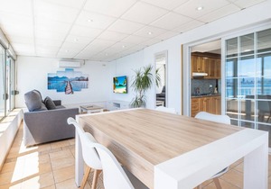 135 m² Apartment ∙ 2 bedrooms ∙ 6 guests