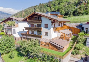 135 m² Apartment ∙ 5 bedrooms ∙ 10 guests