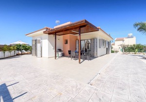 140 m² Bungalow ∙ 3 bedrooms ∙ 6 guests