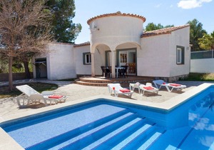 150 m² Villa ∙ 4 bedrooms ∙ 10 guests