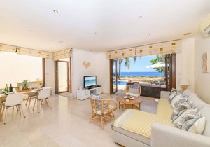 160 m² Villa ∙ 3 bedrooms ∙ 6 guests