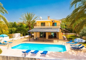 160 m² Villa ∙ 4 bedrooms ∙ 10 guests
