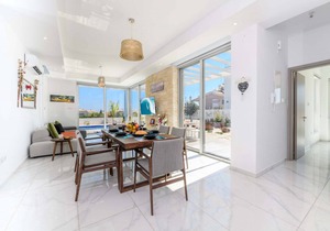 180 m² Villa ∙ 3 bedrooms ∙ 6 guests