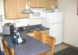 1BR w/WiFi & Resort Pool Near Attractions- Golf, Hike, Explore, Shop & Dine!