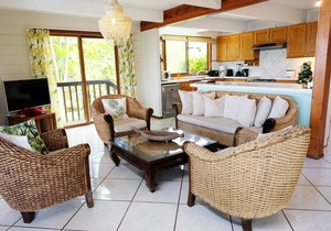 #2 Beach Villa Bliss by TAHITI VILLAS