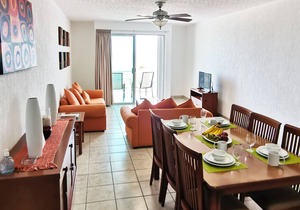 2 Bedroom (3 beds) Beachfront Condo Akumal 201