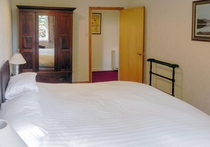 2 bedroom accommodation in South Lochaweside