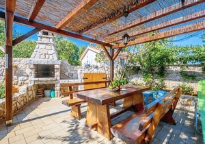 2 bedroom accommodation in Malinska
