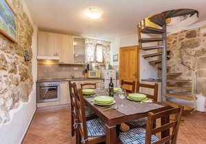 2 bedroom accommodation in Malinska