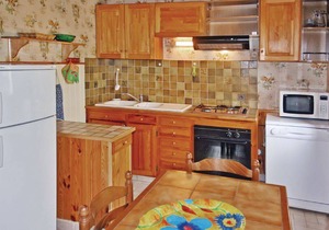2 bedroom accommodation in La Beaume
