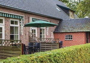 2 bedroom accommodation in De Moer