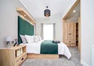 2 bedroom accommodation in Lowestoft