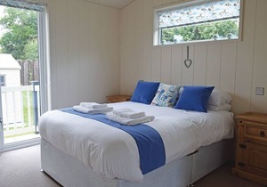 2 bedroom accommodation in Lowestoft