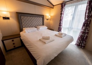 2 bedroom accommodation in Lowestoft