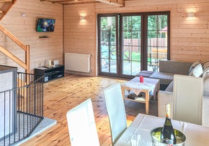 2 bedroom accommodation in Morag