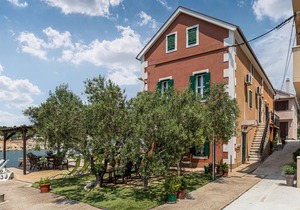 2 bedroom awesome apartment in Blace