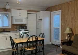 2 Bedroom cottage in the Heart of Sauble Beach