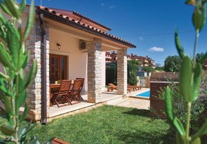 2 Bedroom Cozy Home In Liznjan