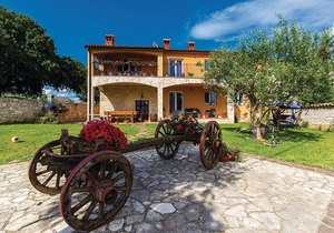 2 bedroom lovely apartment in Orbanici
