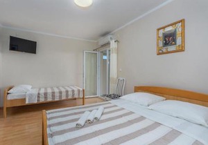 2 Bedroom Nice Apartment In Pinezici