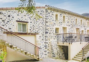 2 bedroom accommodation in Saint-Martin-sur-lavez