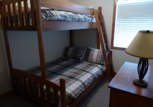 2 Hot Tubs and 2 Kitchens! Large and Conveniently located.