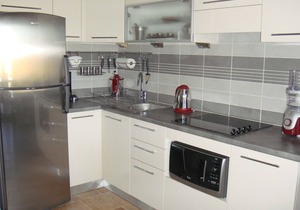 2 * luxury apartment 300m from the beach