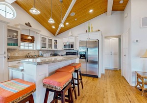 2 Pools, Tennis & Golf | Renovated Canal-Front Retreat | 10 Minutes to Beach