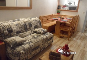 2 rooms, classified 3 stars, not overlooked.
