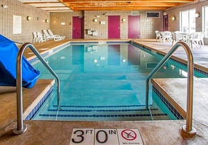 2-Star Hotel ∙ Sleep Inn & Suites Wisconsin Rapids